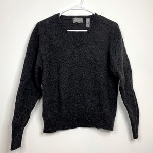 LORD & TAYLOR Dark Charcoal Knit Lambs Wool V Neck Sweater